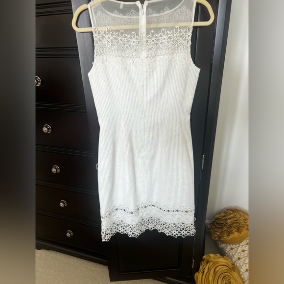 Elie Tahari Lace A-Like dress - Picture 4 of 6